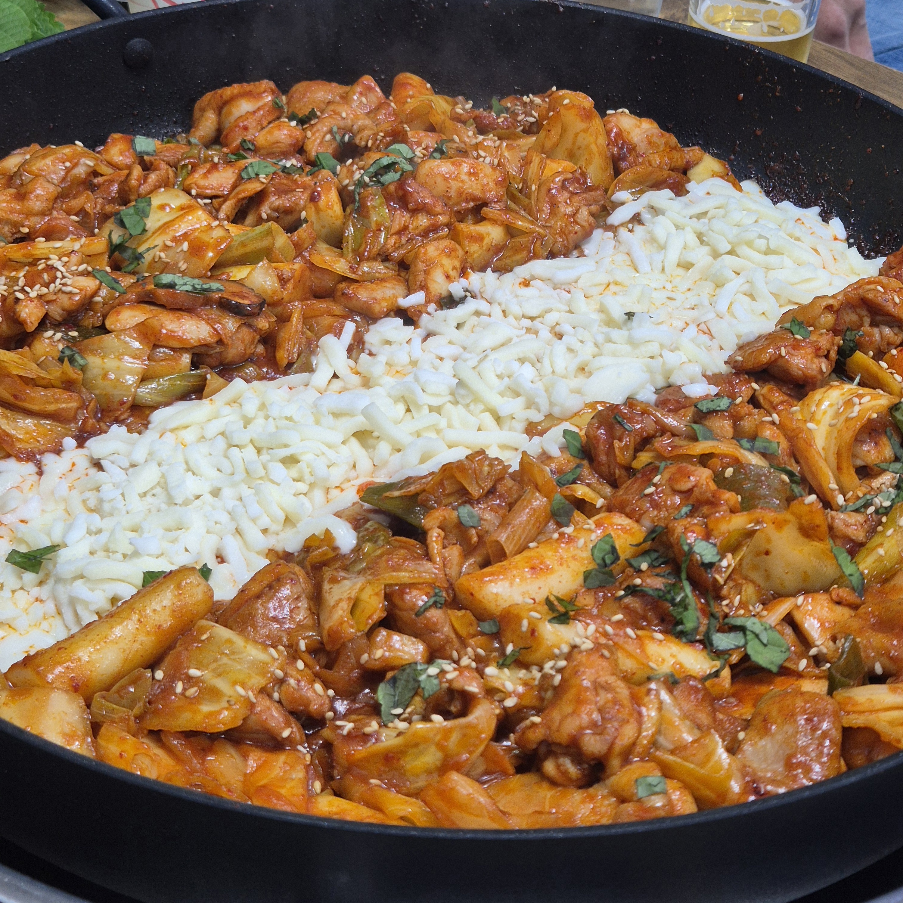 치즈닭갈비 — 아이 동반 추천